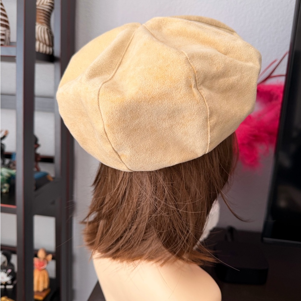 Vintage Faux Suede Tan Beret - Picture 5 of 8
